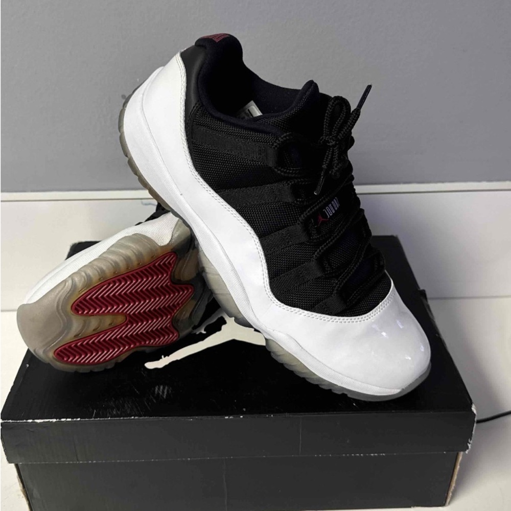 Air Jordan 11 low